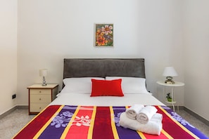 Apartment (2 Bedrooms) | 2 bedrooms, bed sheets