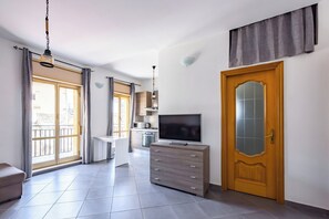 公寓 (1 Bedroom) | 客廳 | 電視