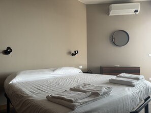 3 quartos, Wi-Fi de cortesia, roupa de cama