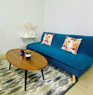 Smart TV - SMDC Park Residences Condo unit 417 near SM City of Santa Rosa Laguna (City of Santa Rosa)
