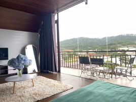 Luxury Villa, Balcony, Mountain View | Blackout drapes, soundproofing, iron/ironing board, free WiFi