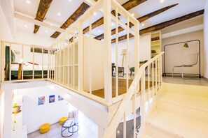 Living area - Toledo Heights by Napoliapartments (Naples)