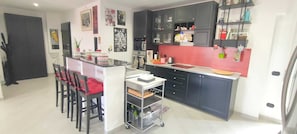 Microwave, stovetop, dishwasher