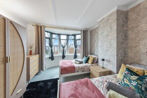 4 間臥室、免費無線上網、床單