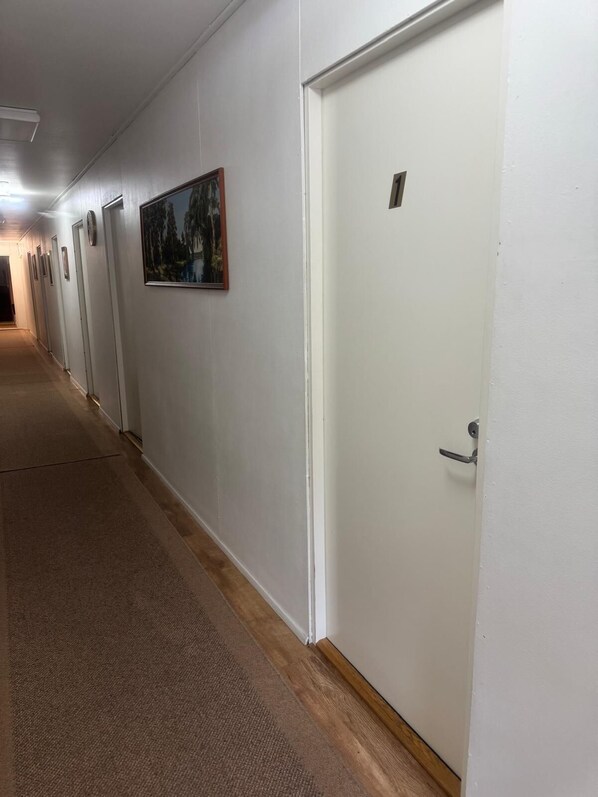 Shared Dormitory, 3 Bedrooms, Accessible, Smoking | Interior