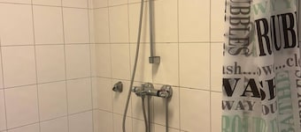 Room-peaceful Kajaani Retreat With Free