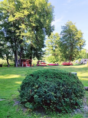 Property grounds - TinyHouse "Cupid" by the lake, Mecklenburg Lake District (Fürstenberg/Havel)