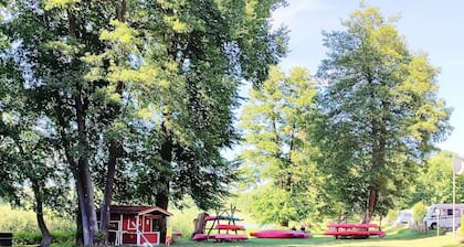 TinyHouse "Cupid" by the lake, Mecklenburg Lake District