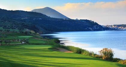 Traditional House for Group or Family, 5 minutes from the beach and Golf Course