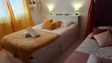 1 bedroom, iron/ironing board, free WiFi, bed sheets