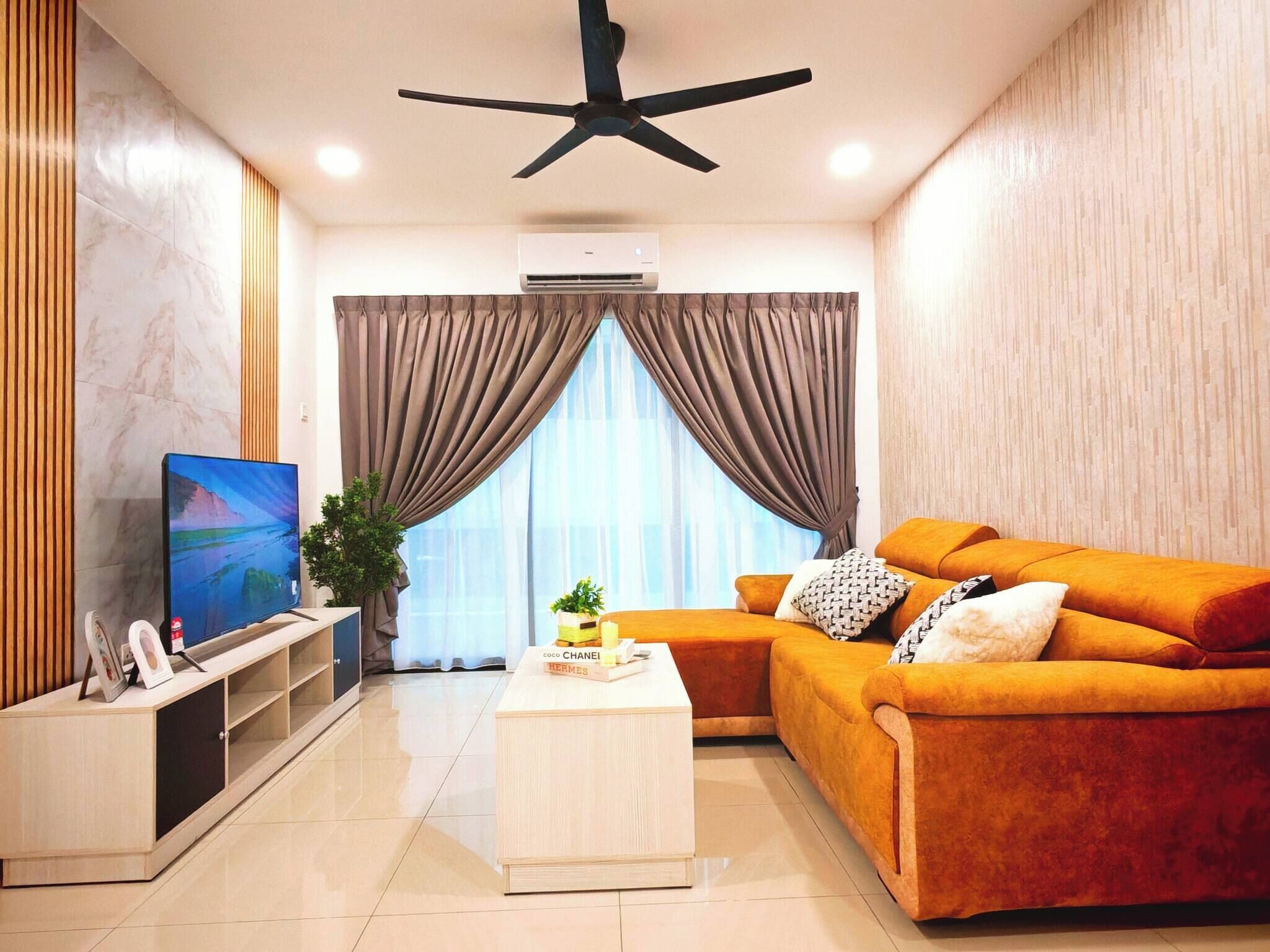 Condo, 3 Bedrooms, Accessible, Balcony | Living room