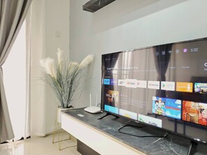 Apartment, 3 Schlafzimmer, Balkon, Stadtblick | Zimmerausstattung