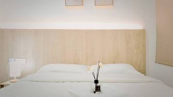 Condo, 3 Bedrooms, Balcony, City View | 3 bedrooms