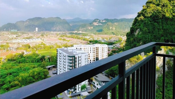 Unclassified image, 1 of 42, button - Ipoh Cove Hillside Mini Waterpark Family Suite (Ipoh)
