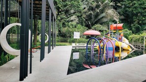 คอนโด, 3 ห้องนอน, ระเบียง, วิวเมือง | สระว่ายน้ำ | สระว่ายน้ำกลางแจ้ง