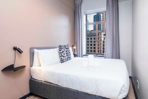 Apartamento estándar, 2 habitaciones | Caja fuerte, tabla de planchar con plancha, wifi gratis