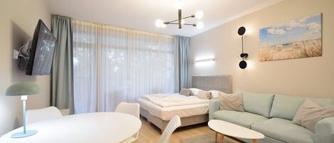 Leilighet, balkong | Strykejern/-brett og wi-fi (inkludert)