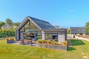 Exterior - "Hello Sea" Family House with Spa (Goulven)