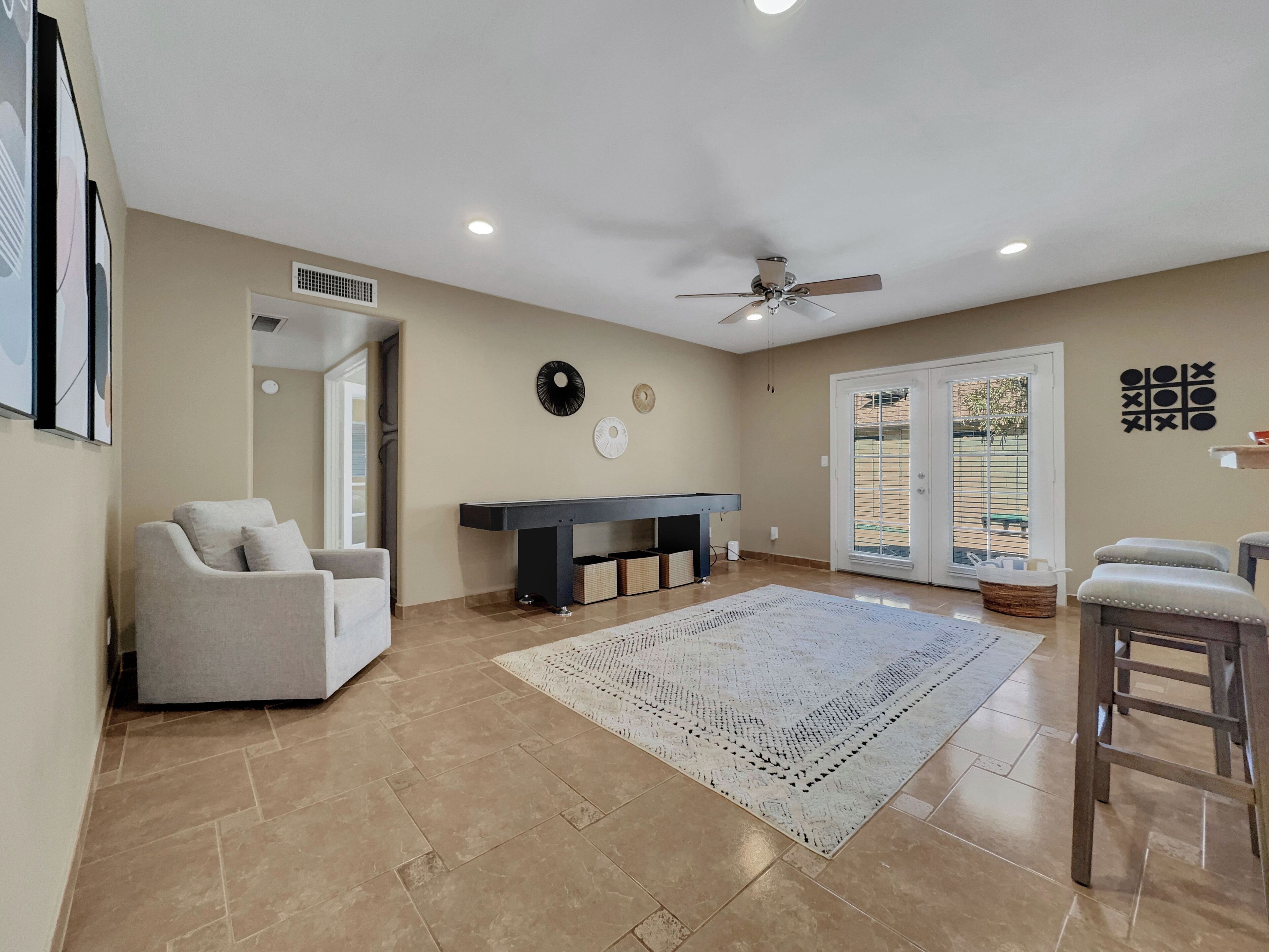 Casa, varias camas, acceso a la alberca, vista a la ciudad (Yorkshire Glendale) | Interior