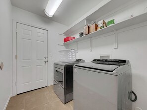 單棟房屋, 多張床, 可使用泳池, 城市景 (Yorkshire Glendale) | 內部