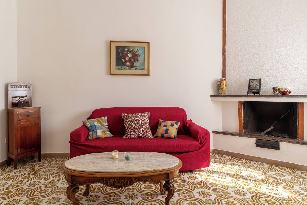 Classic Apartment, 2 Bedrooms, Balcony | Living area | 30-inch TV with satellite channels