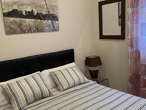 1 bedroom, bed sheets