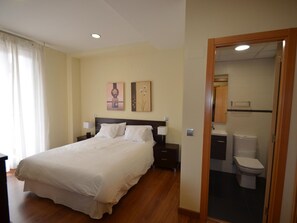 2 bedrooms, bed sheets