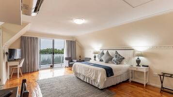 Family Room, Balcony, Sea View | In-room safe, blackout curtains, iron/ironing board, free WiFi