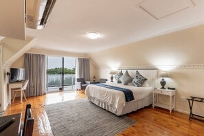 Family Room, Balcony, Sea View | In-room safe, blackout curtains, iron/ironing board, free WiFi - Olivers Bed and Breakfast (Mtunzini)