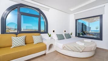Hypo-allergenic bedding, in-room safe, individually decorated