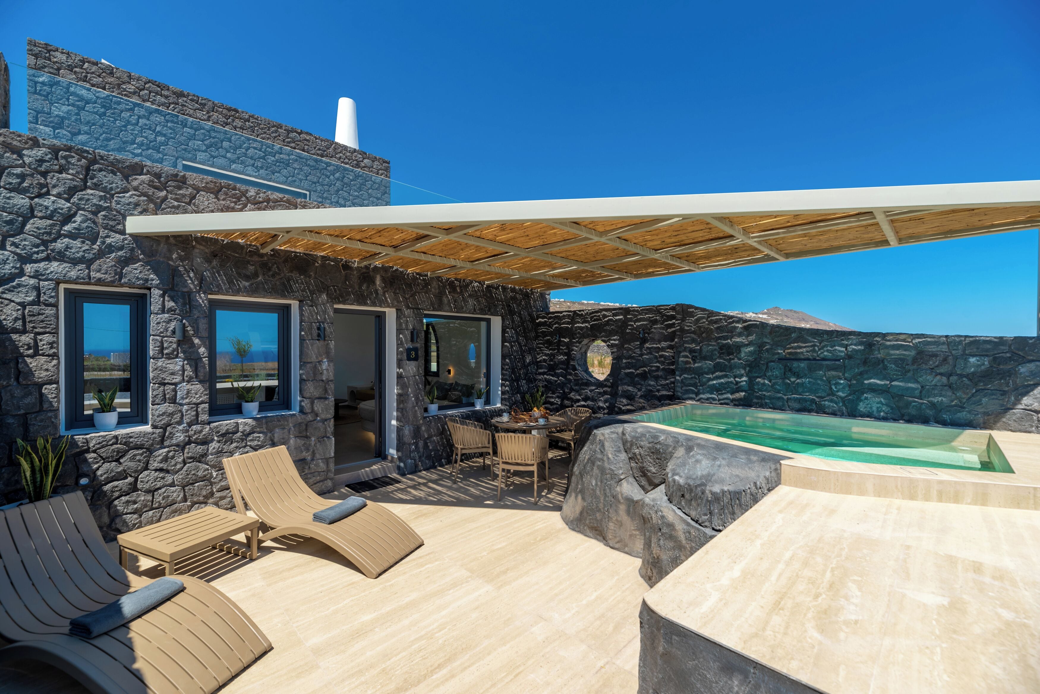 スーペリア スイート バルコニー シービュー | テラス / パティオ