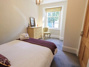 4 dormitoris, decoració individual i mobiliari individual 