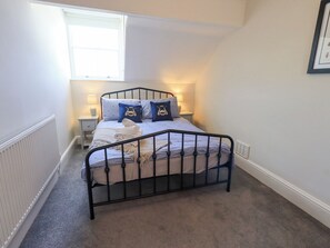 4 bedrooms, individually decorated, individually furnished, free WiFi - The Thistles (Windermere)