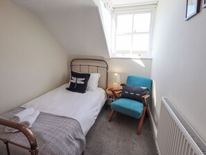 4 bedrooms, individually decorated, individually furnished, free WiFi