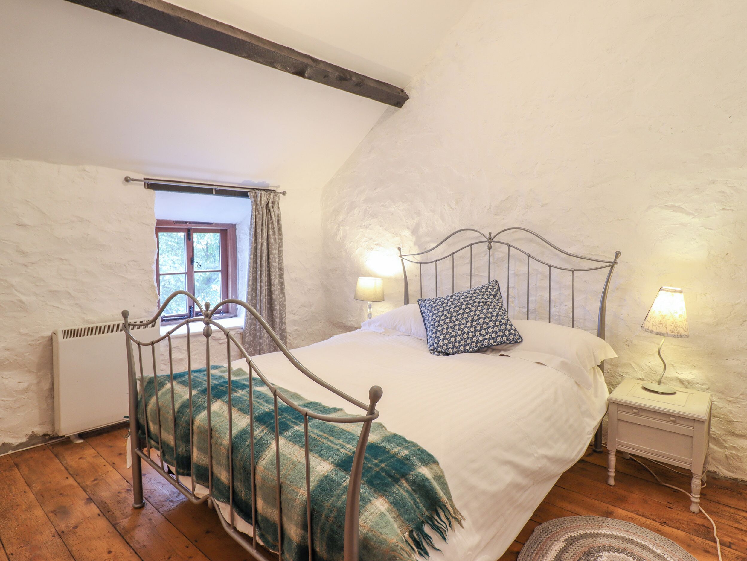 5 habitaciones, decoración personalizada y muebles diferentes 