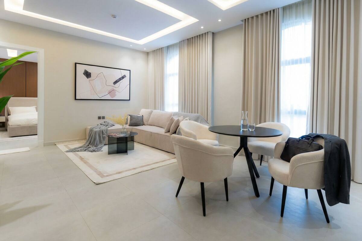 Executive Apartment, 1 King Bed | In-room safe, desk, laptop workspace, blackout drapes