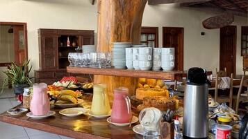 Free daily buffet breakfast