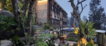 Jambuluwuk Bromo Poshtel