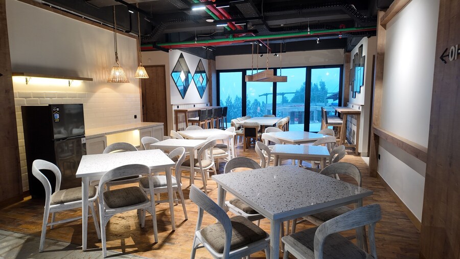 Jambuluwuk Bromo Poshtel