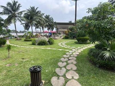 Sublime T2 Le Plateau Lagoon view Bright Large Ventilated