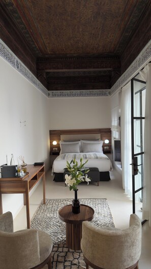 Luxe suite | Woonruimte | Een printer