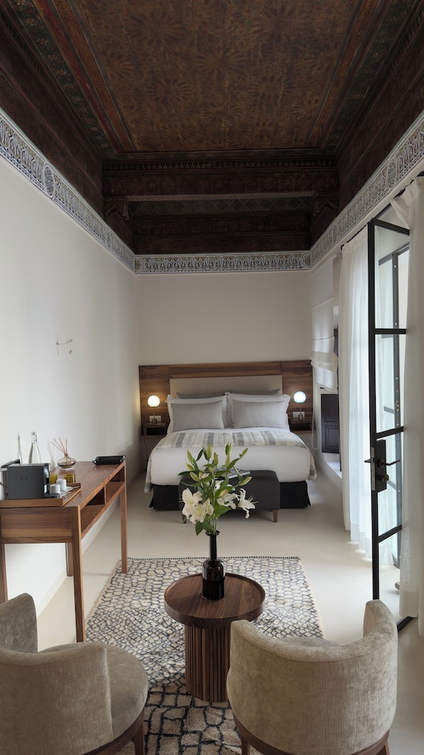 Luxury Suite | Living area | Printers