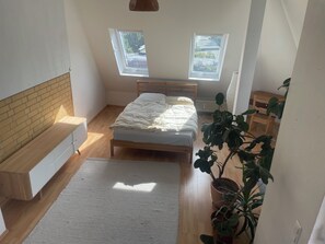 1 chambre, fer et planche Ă repasser, Wi-Fi, draps fournis