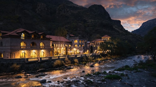 Tufenkian Avan Dzoraget Hotel