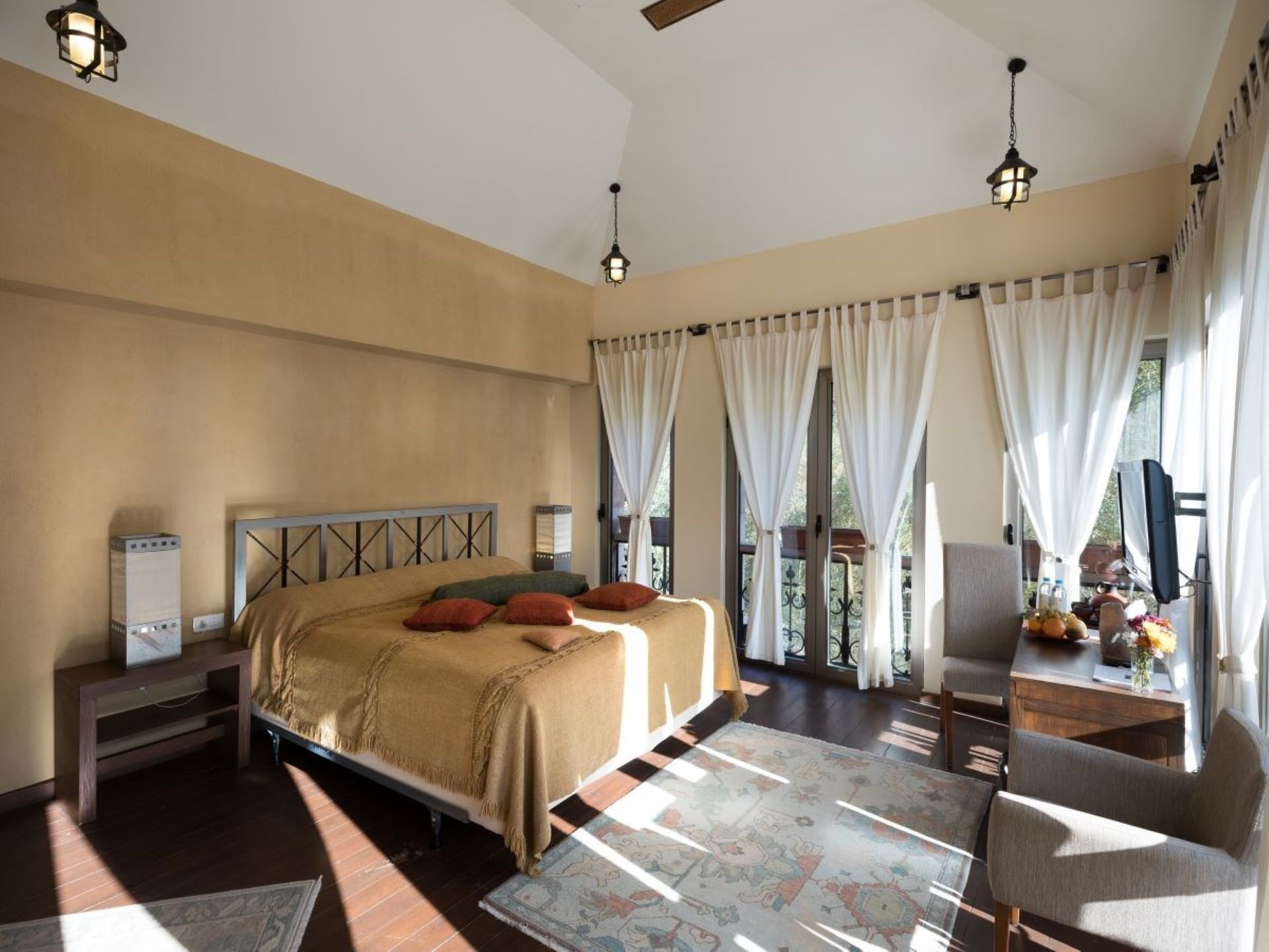 Tower Junior Suite, 2nd building | Iron/ironing board, free WiFi