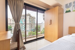 2 habitaciones, tabla de planchar con plancha y wifi