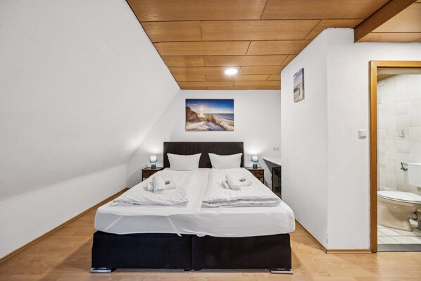 2 chambres, bureau, lit parapluie, Wi-Fi gratuit