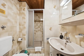 Hair dryer, towels