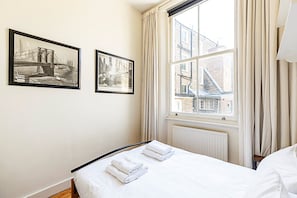 อพาร์ทเมนท์ (Stylish West Kensington Flat with Cha) | 1 ห้องนอน, Wi-Fi ฟรี