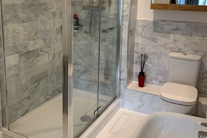 淋浴設備、毛巾